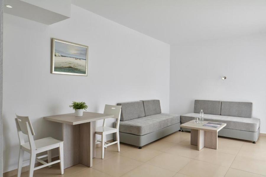 ONE BEDROOM APARTMAN