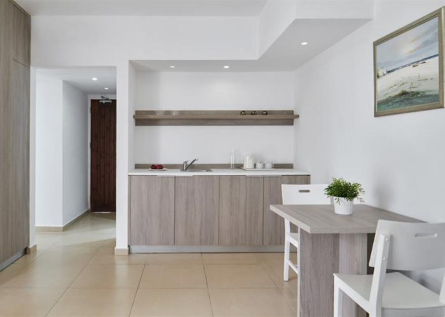 ONE BEDROOM APARTMAN