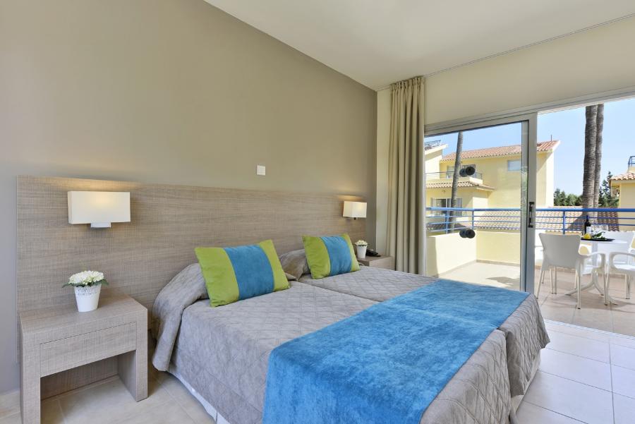 ONE BEDROOM SUITE