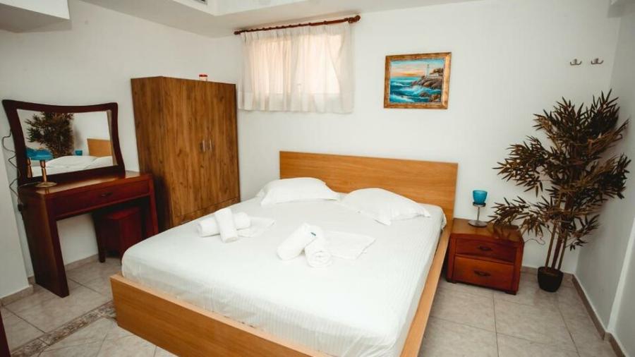 apartman spušteno prizemlje