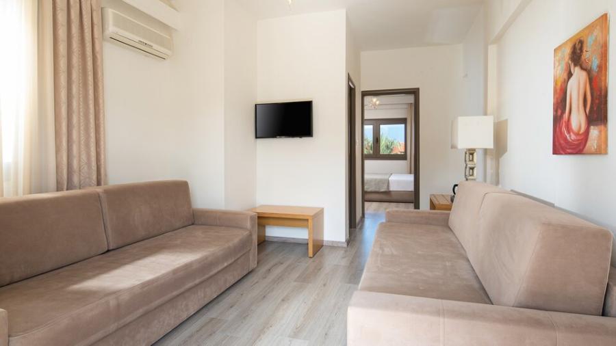 FAMILY SUITE