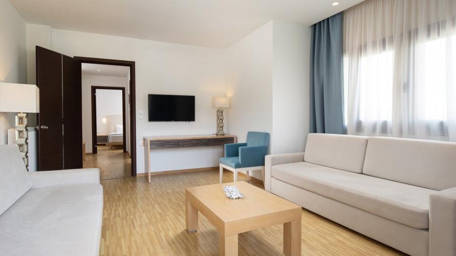 GRAND SUITE